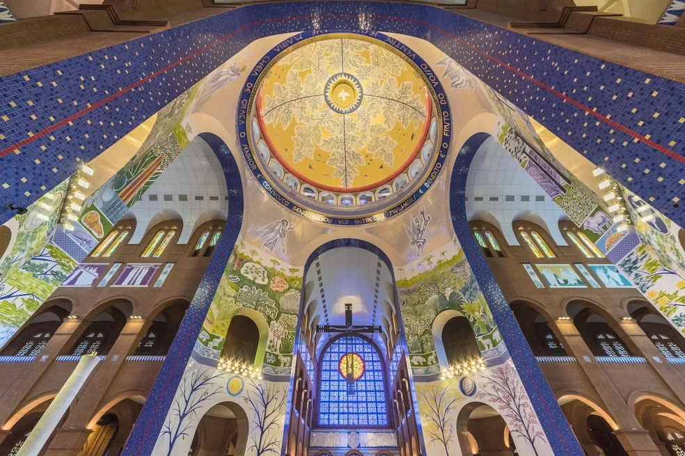 Aparecida — arte interna do Santuário