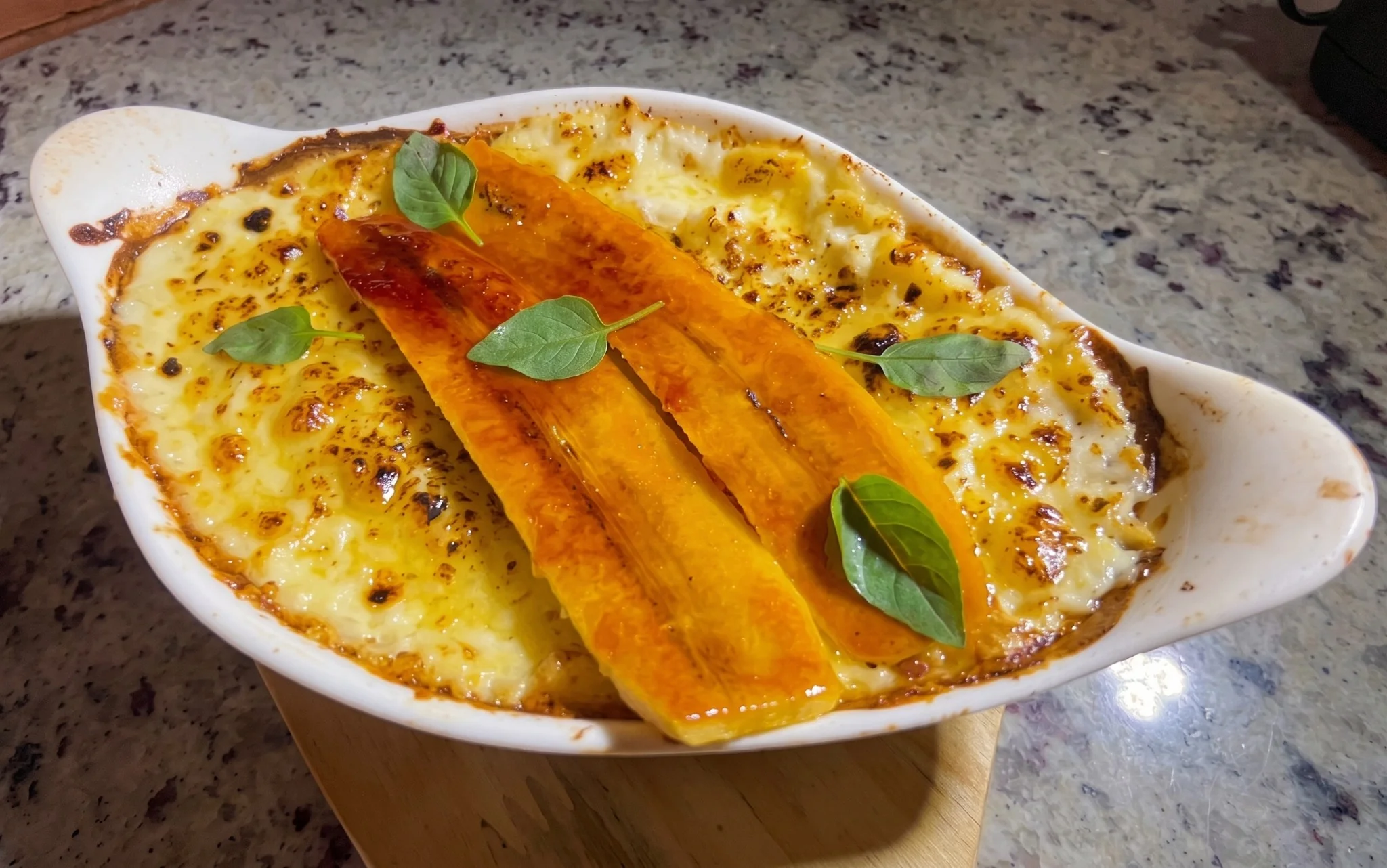 Lasanha de Carne Seca com Banana da Terra