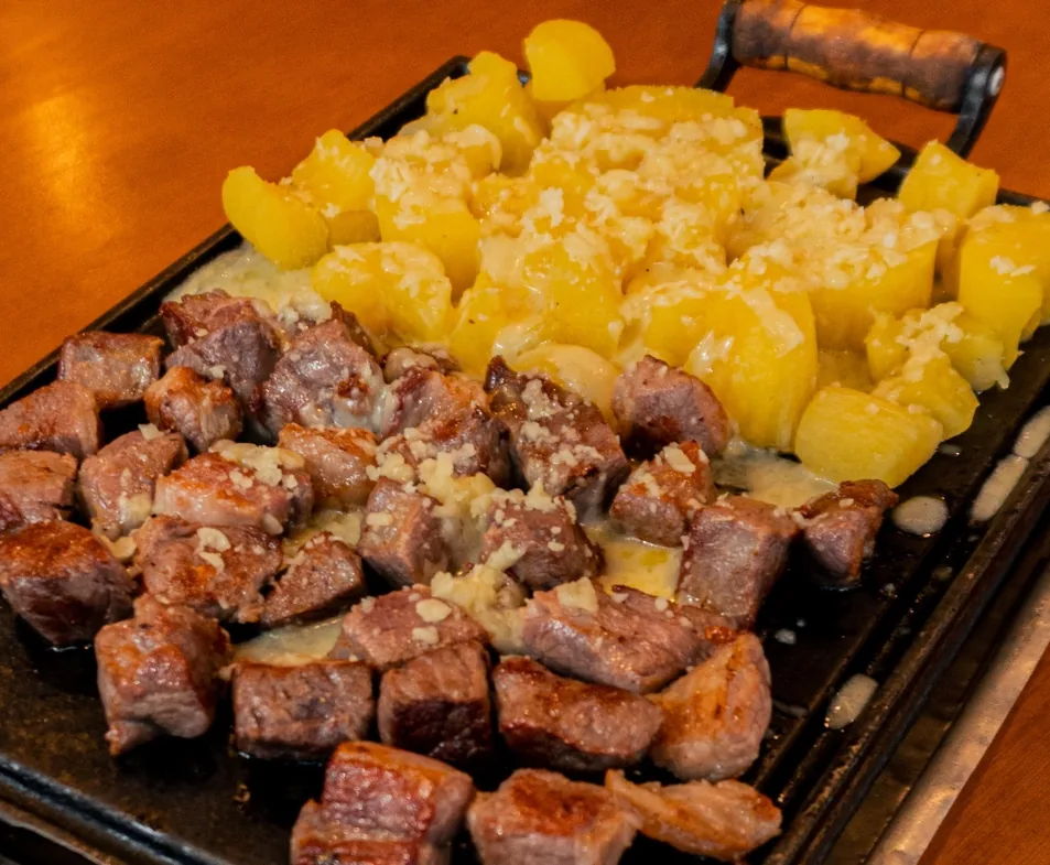 Carne de Sol com Macaxeira